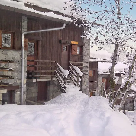 Alpstuga Chaleureux A Champagny-en-vanoise Avec Jacuzzi