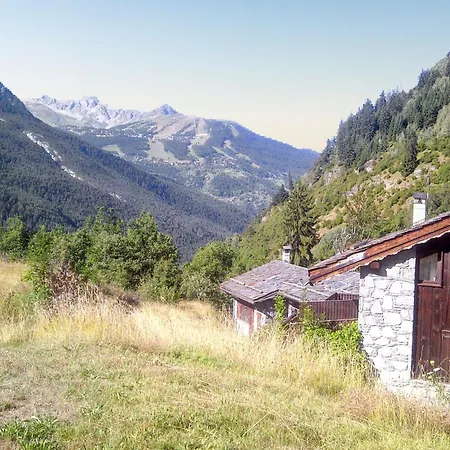 Alpstuga Chaleureux A Champagny-en-vanoise Avec Jacuzzi La Plagne